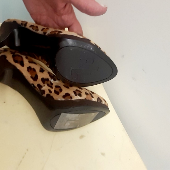 RALPH LAUREN LEOPARD PONY FUR PUMPS HEELS 8.5 - Picture 5 of 7